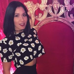 Meet your Posher, Jessica